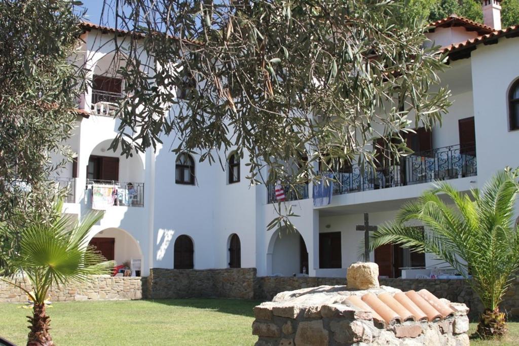 Vour 52 Apartment Vourvourou Exterior photo
